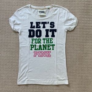 PINK Victoria’s Secret 100% Organic Cotton fibers Logo Tee Size S RARE